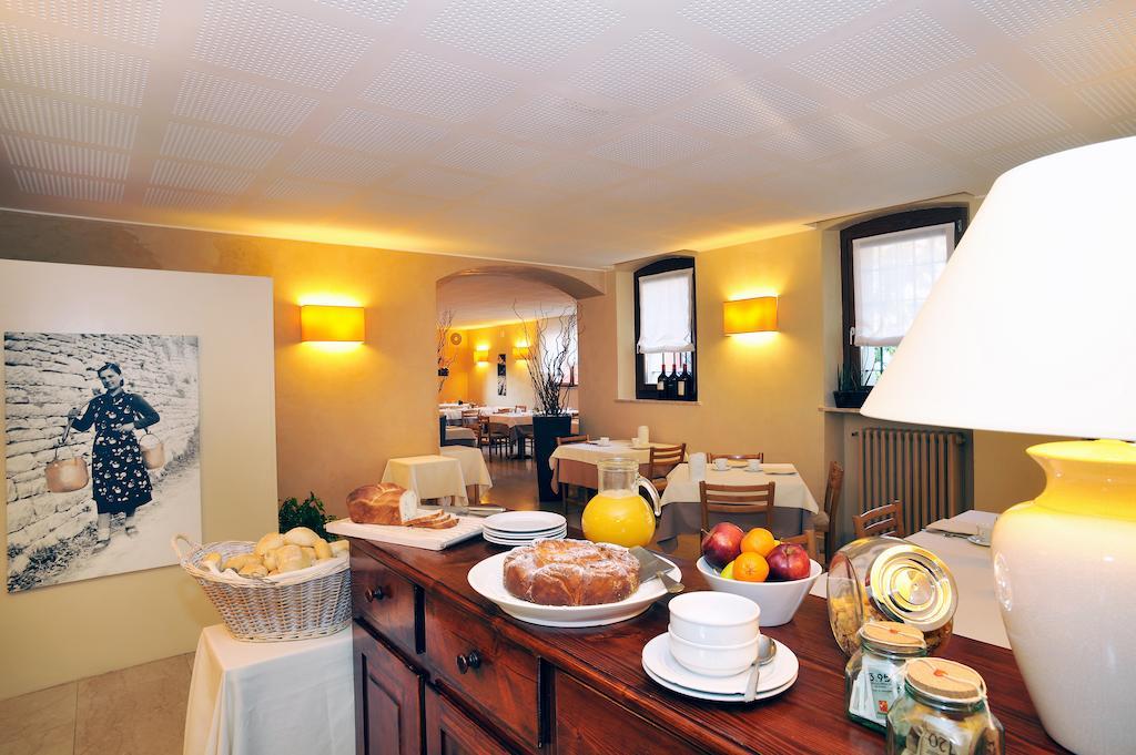 Albergo Croce D'Oro Dolce Ngoại thất bức ảnh