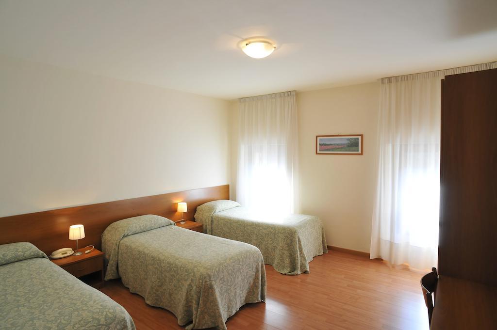 Albergo Croce D'Oro Dolce Ngoại thất bức ảnh