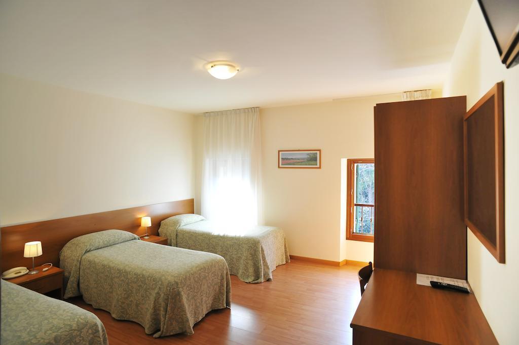 Albergo Croce D'Oro Dolce Ngoại thất bức ảnh